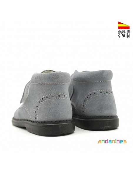 Calzado clásico niño