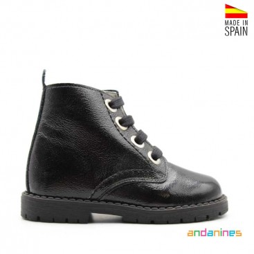 Botines charol niña