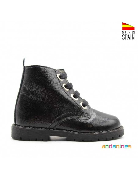 Botines charol niña