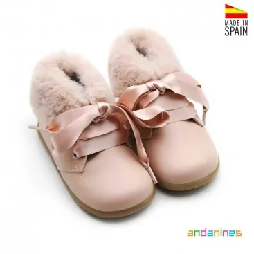 Botines niña pelo rosa