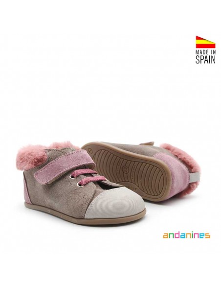 Botines con velcro y cordones