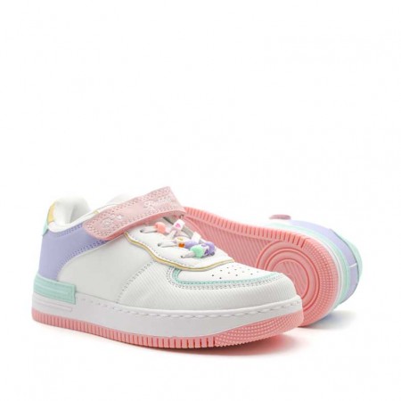 zapatillas con adornos