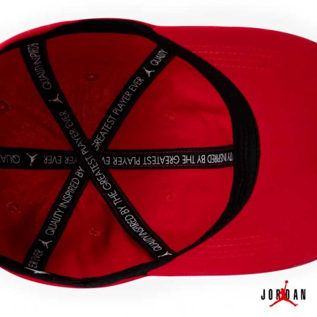 gorra roja jumpman