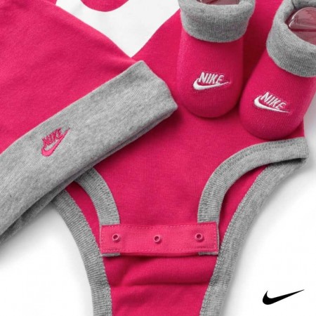 Pack recién nacido Nike rosa