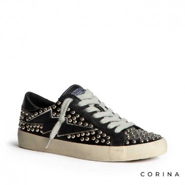 Zapatillas negras estilo rockero