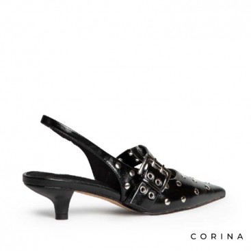 Zapatos negros con punta fina