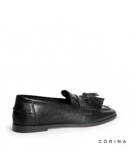 Mocasin negro con borlas