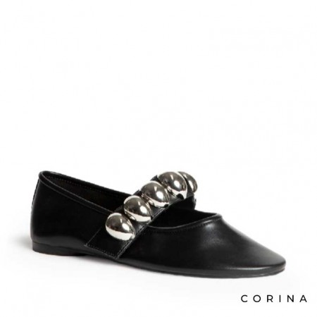 Bailarinas negras con adorno metálico