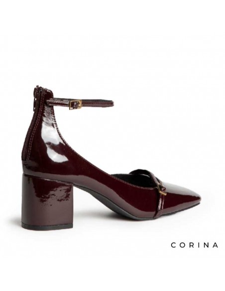 Corina zapatos burdeos