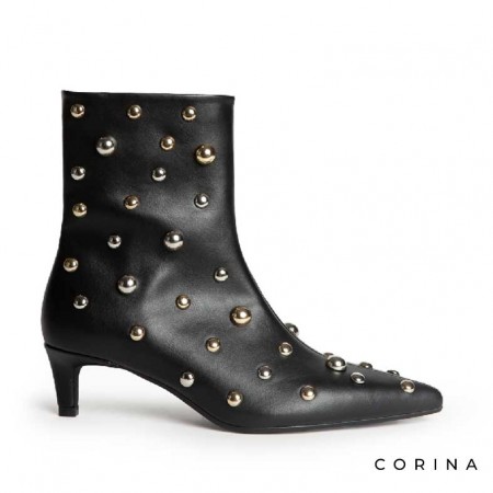 Botines Negros con Tachuelas