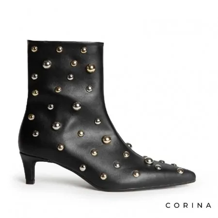 Botines Negros con Tachuelas