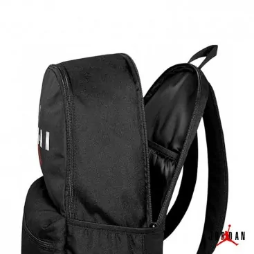 Mochila deportiva negra