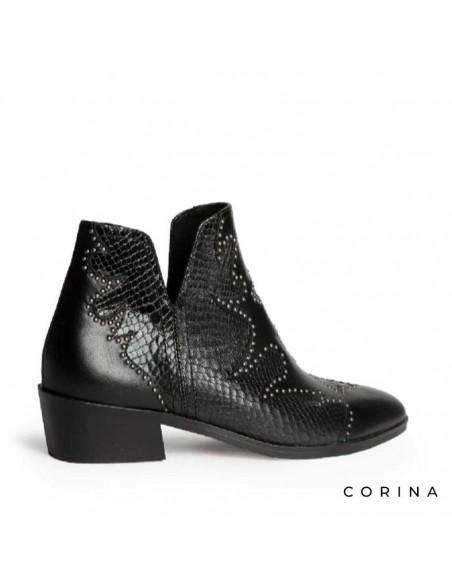 Botines negros tachuelas
