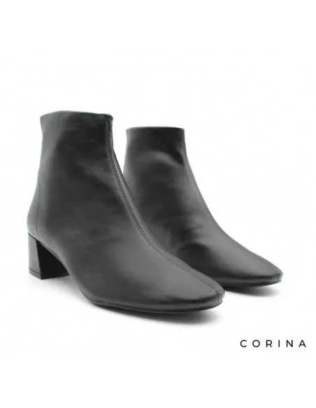 Botin tacón bajo negro