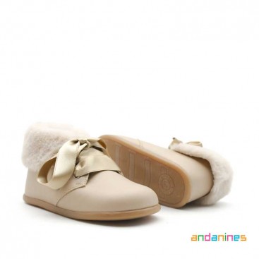 Botines niña pelo beige