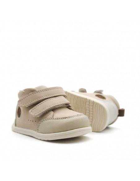 Botín barefoot bebé beige con suela flexible