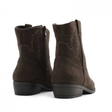 botines niña marrones​