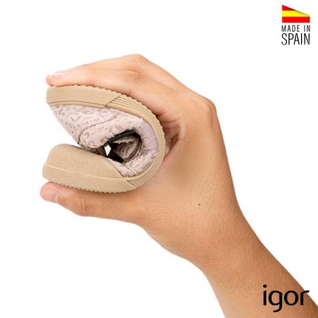 tennis igor barefoot​