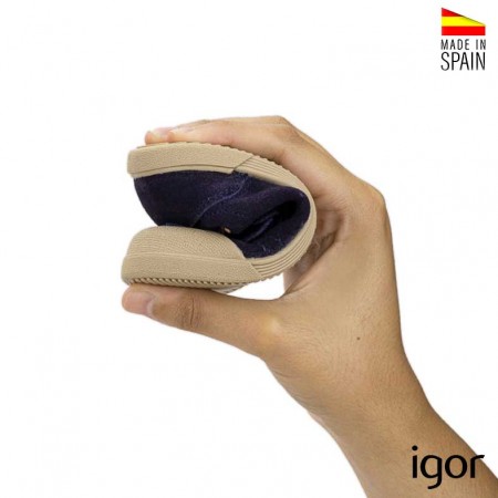 igor barefoot tennis​