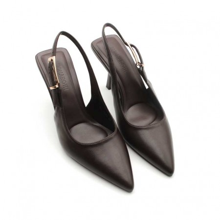 zapato tacón marrón chocolate​