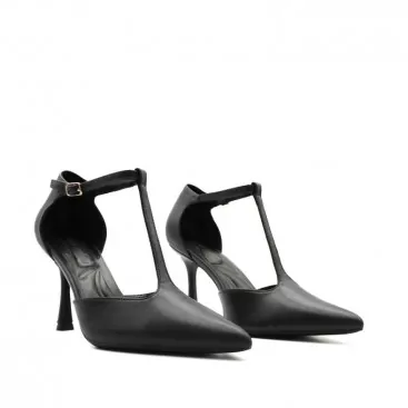 zapato salon negro​