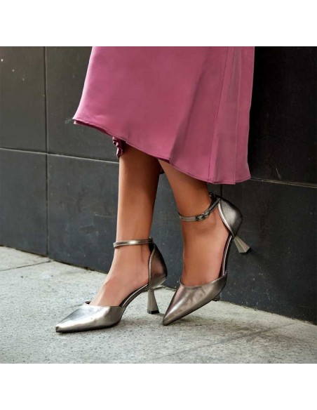 zapatos gris plomo fiesta​