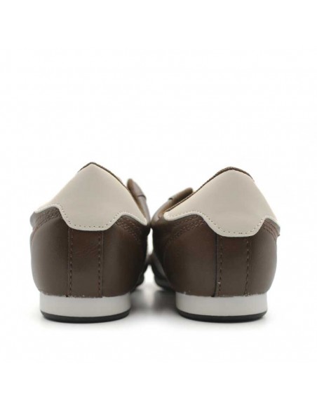 zapatillas mujer color marron​