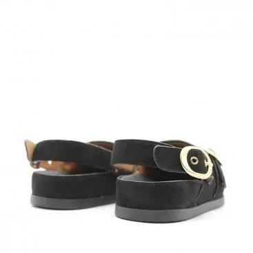 zuecos con hebilla trasera mujer​