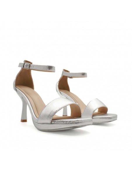 sandalia tacon fino plata