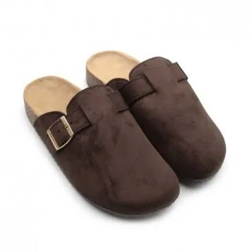 zuecos marron chocolate​