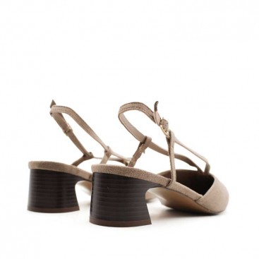 zapatos destalonados oficina