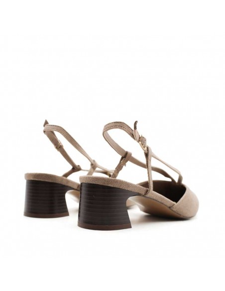 zapatos destalonados oficina