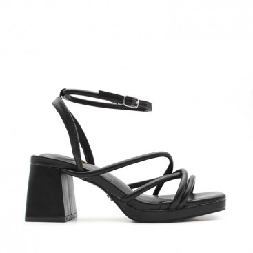 sandalias mujer tiras negras​