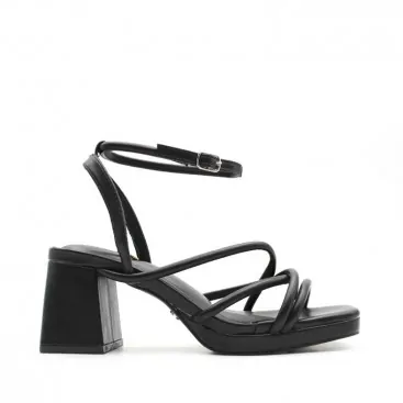 sandalias mujer tiras negras​