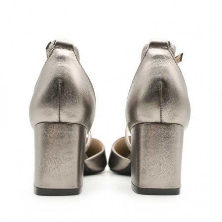zapatos tacon gris plomo​