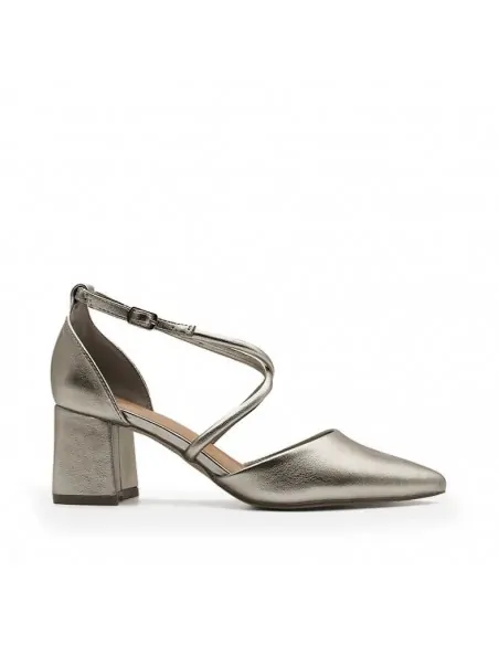 zapatos de tacón medio elegantes​