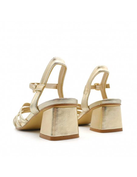 sandalias doradas comodas