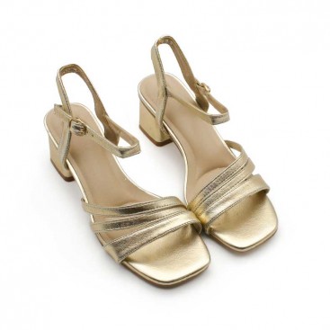 sandalias doradas bajas