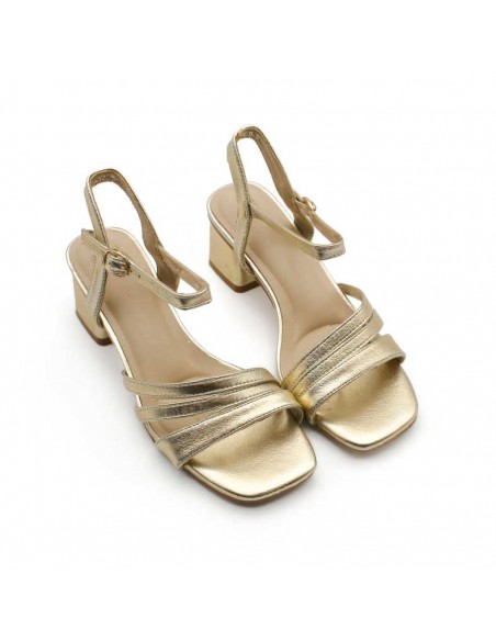 sandalias doradas bajas