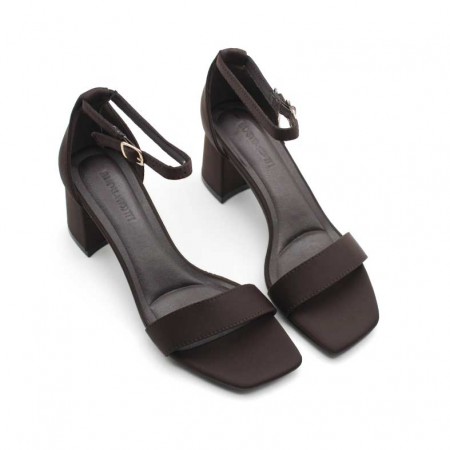 sandalia marron tacon sencilla