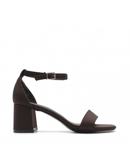 sandalia marron tacon