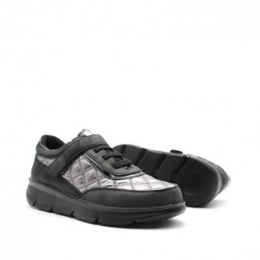 zapatillas negras mujer de vestir​