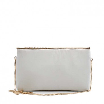 Cartera dorada con cuentas