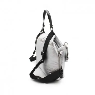 mochila plateada mujer