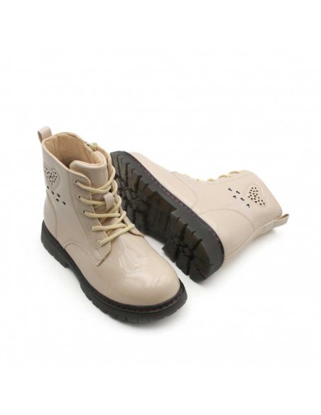 Botas charol niña beige
