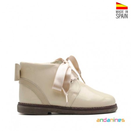 Botines elegantes niña