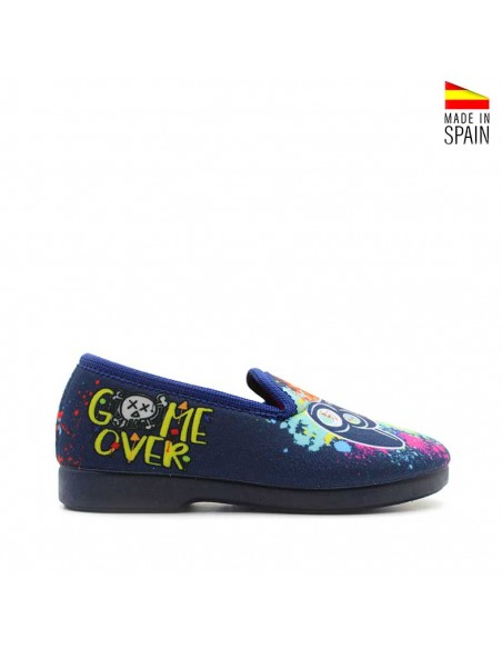 Zapatillas cerradas niño con dibujos de consola y diseño multicolor