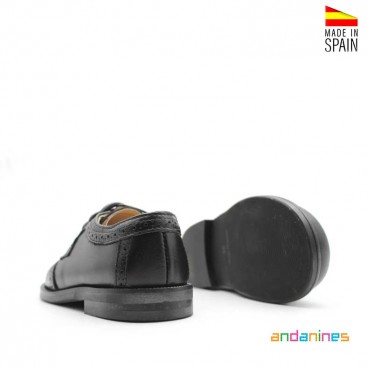 zapatos negros niño