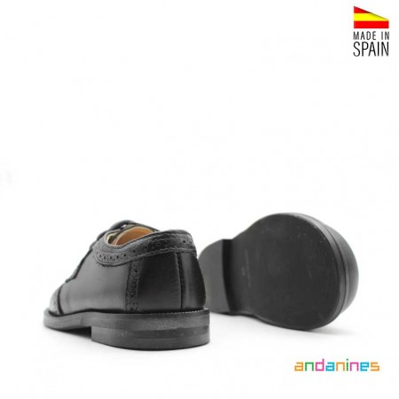 zapatos negros niño