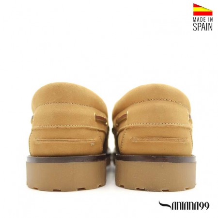 zapatos nauticos mostaza